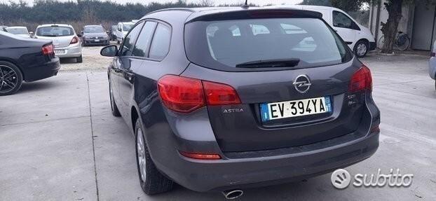 Opel Astra 2.0 CDTI 160 CV Station Wagon sport turer