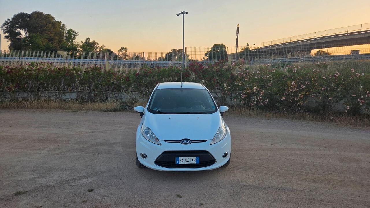 Ford Fiesta 1.4 5 porte Bz.- GPL Titanium