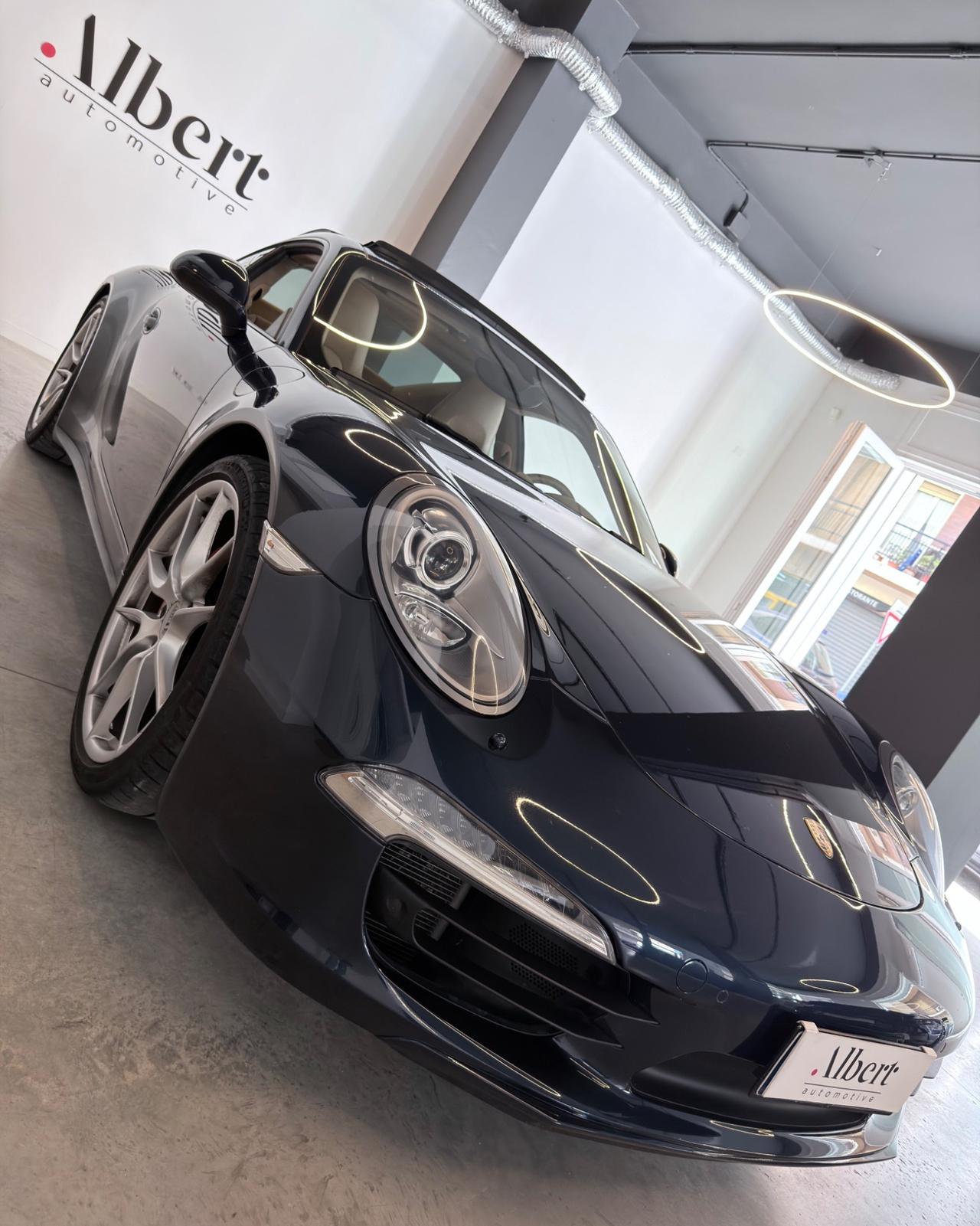 Porsche 911 3.8 Carrera 4S Coupé