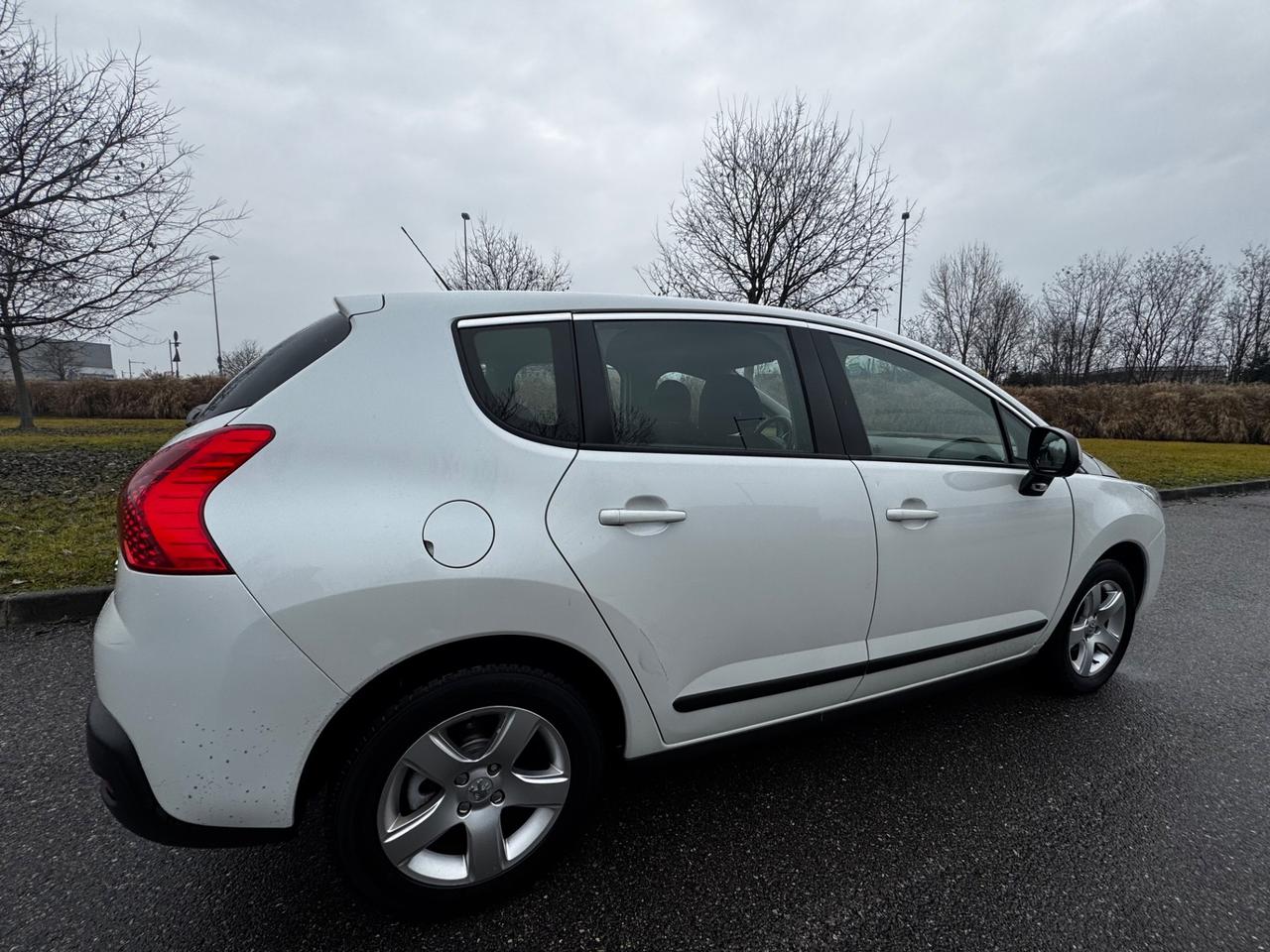 Peugeot 3008 1.6 diesel, automatico, anno 2010