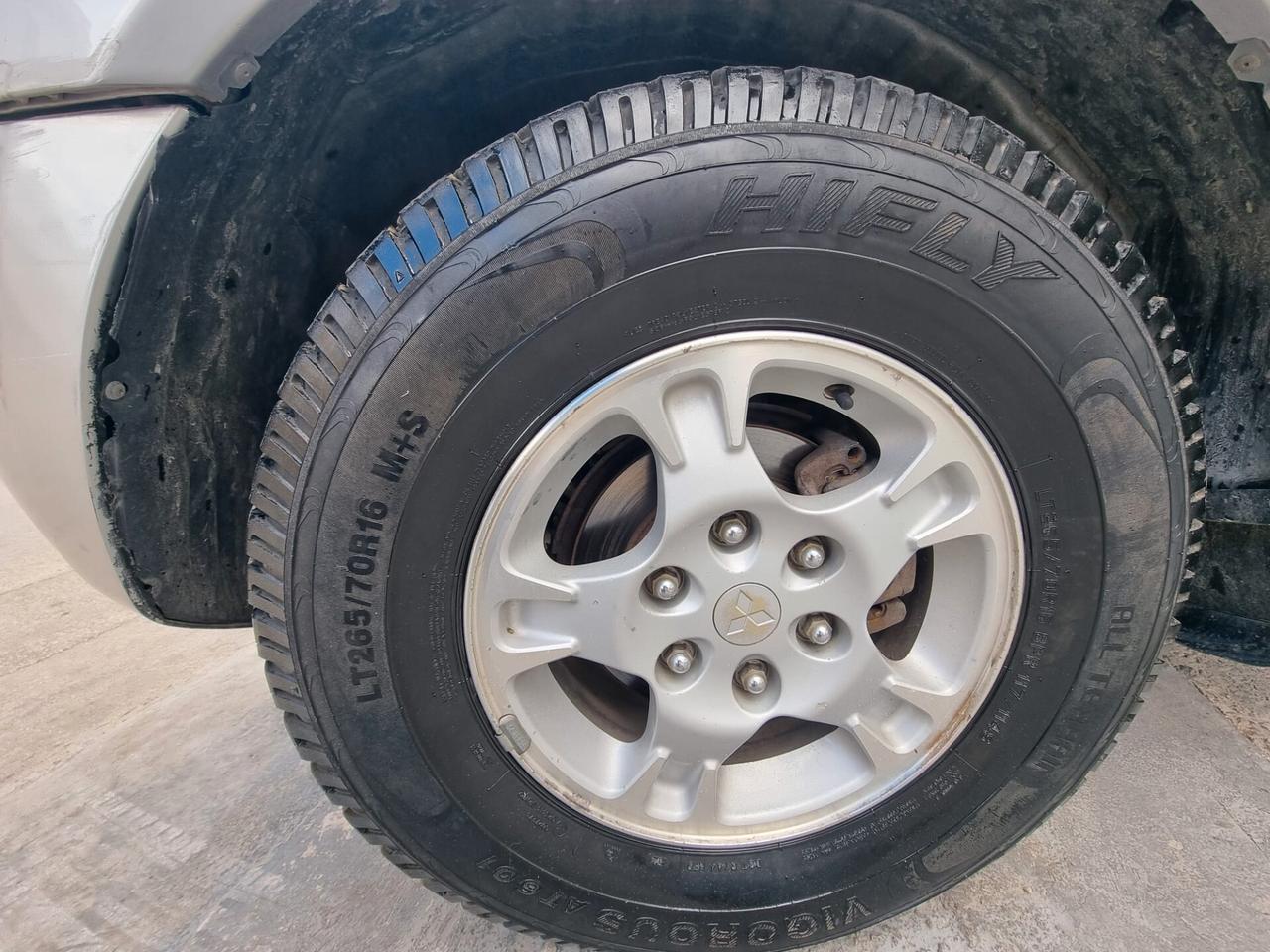 Mitsubishi Pajero 3.2 16V DI-D 3p. GLX