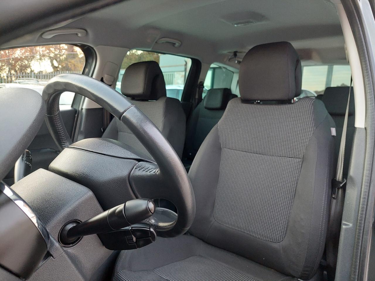 Peugeot 5008 1.6 HDi 110CV 80.000km 7posti