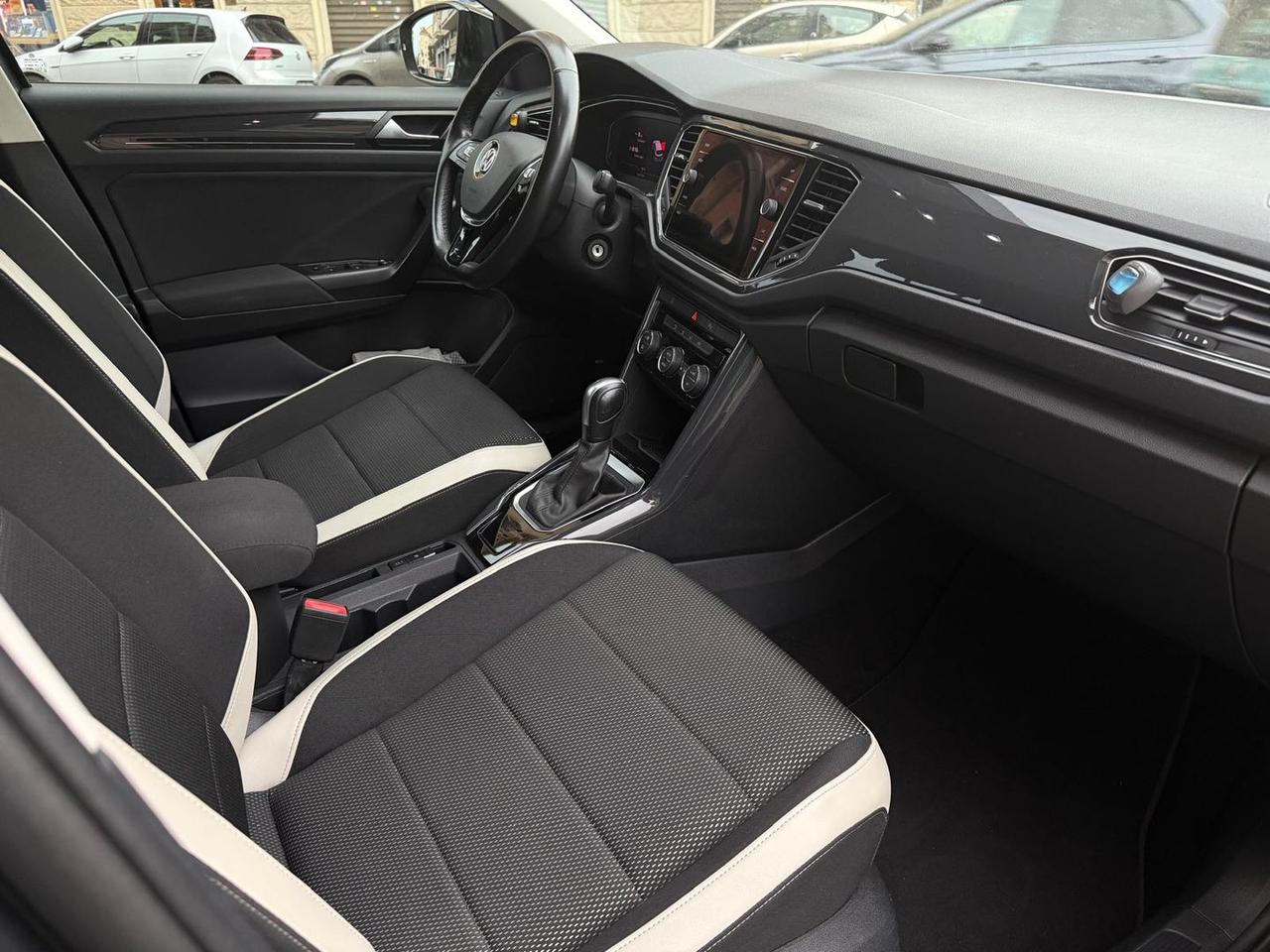 Volkswagen T-Roc 1.5 TSI STYLE 150 CV #5909