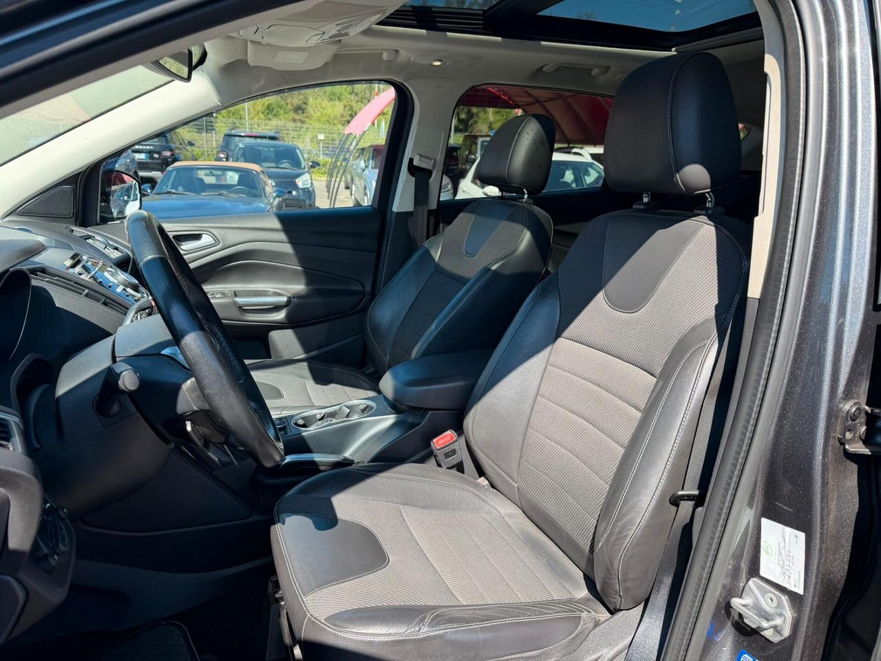 Ford Kuga 2.0 TDCI 150 CV S&S 4WD Powershift Titanium