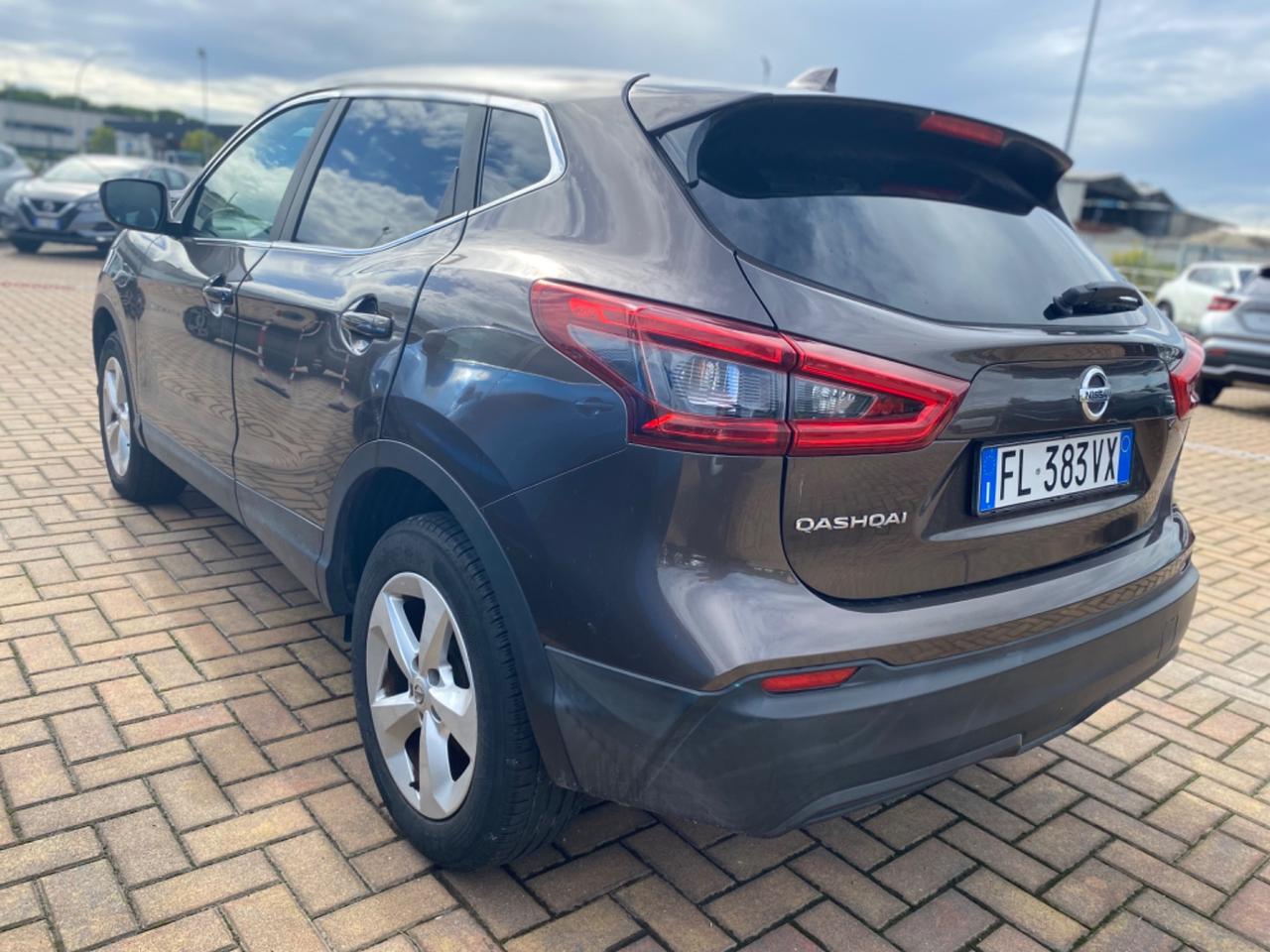 Nissan Qashqai 1.5 dCi Visia con Retrocamera