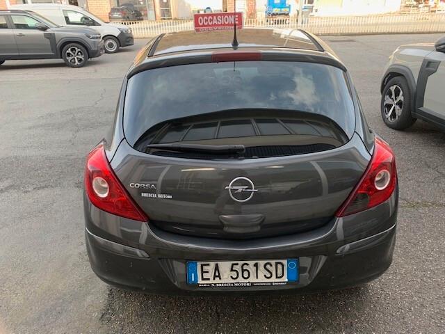 Opel Corsa 1.2 3 porte Club