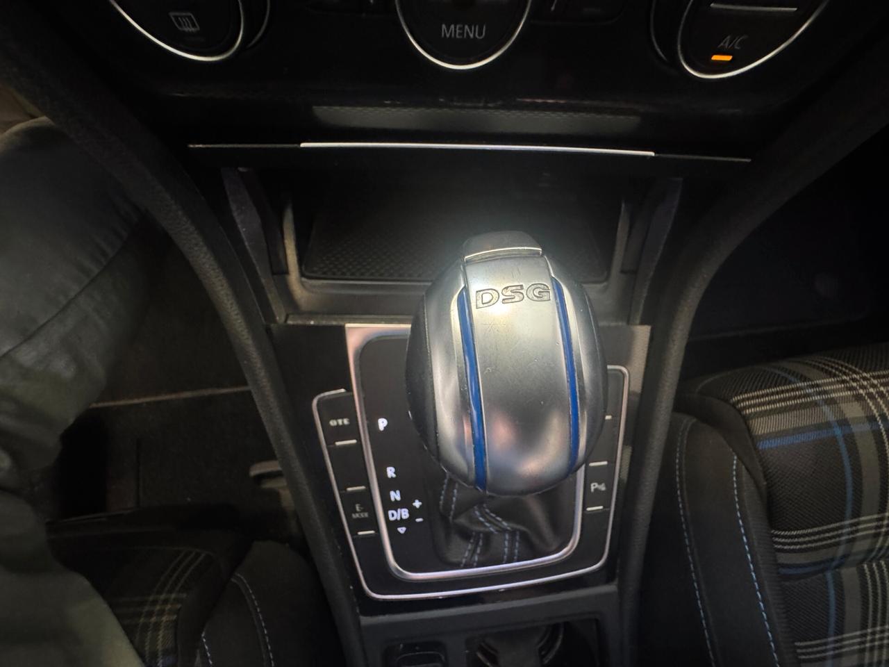 VOLKSWAGEN Golf GTE 1.4 TSI DSG