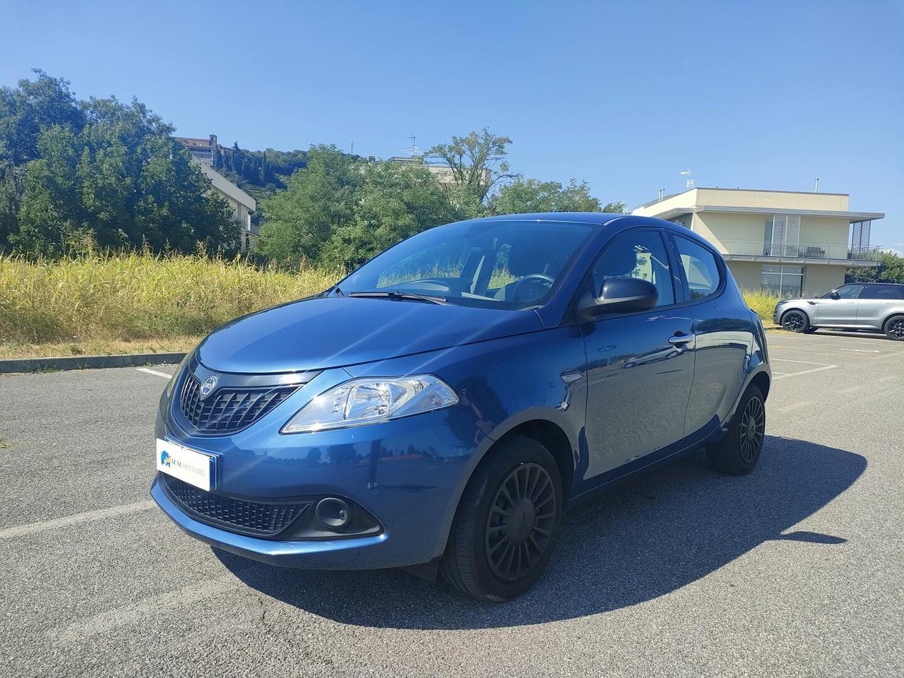 LANCIA Ypsilon 1.0 Firefly Hybrid Silver s&s 70cv