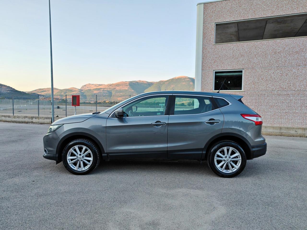 Nissan Qashqai 1.6 dCi DPF Tekna