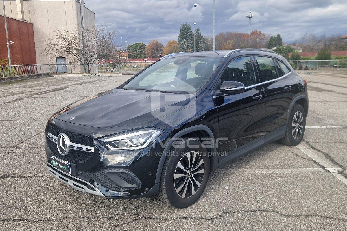 MERCEDES GLA 200 d Automatic Sport