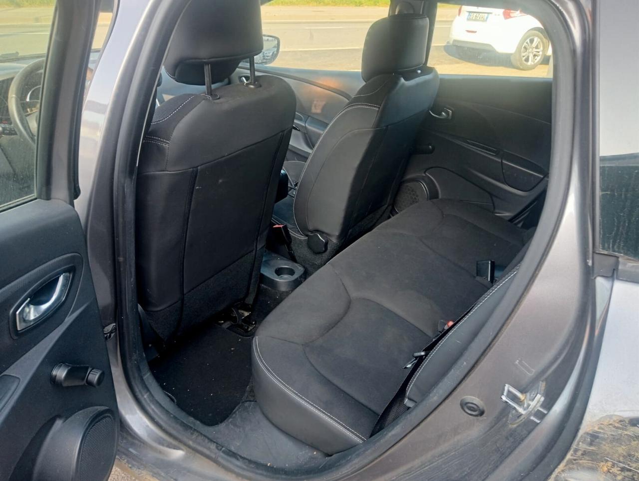 Renault Clio Sporter 1.5 dCi 8V 75CV Live