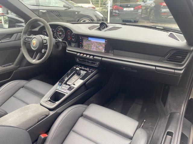 PORSCHE Targa 4 GTS