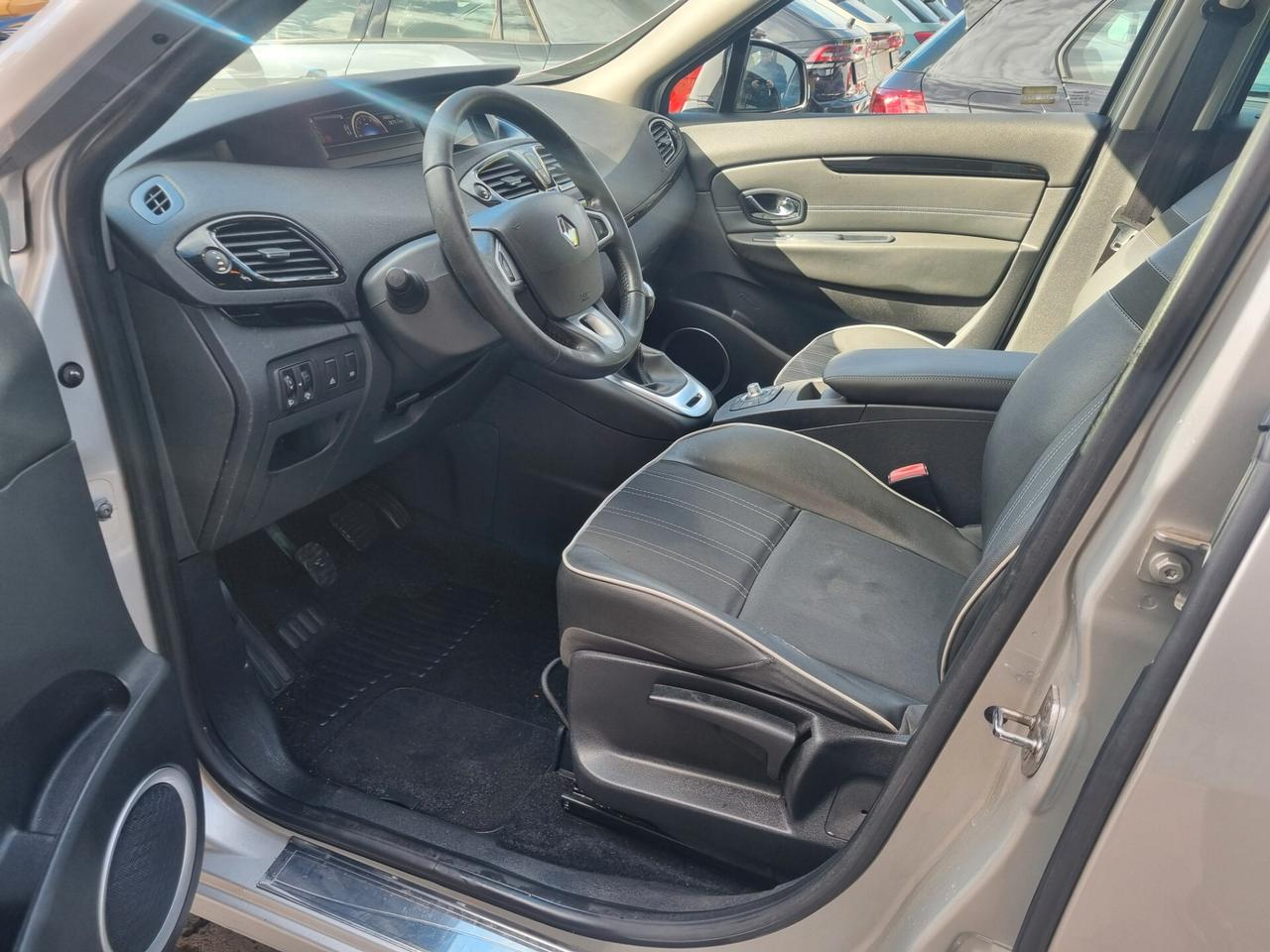 Renault Scenic Scénic XMod 1.6 dCi 130CV Start&Stop Live