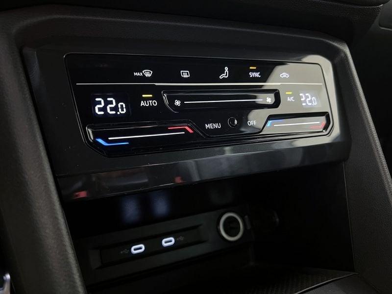 Volkswagen Tiguan Tiguan 2.0 tdi R-Line 150cv dsg