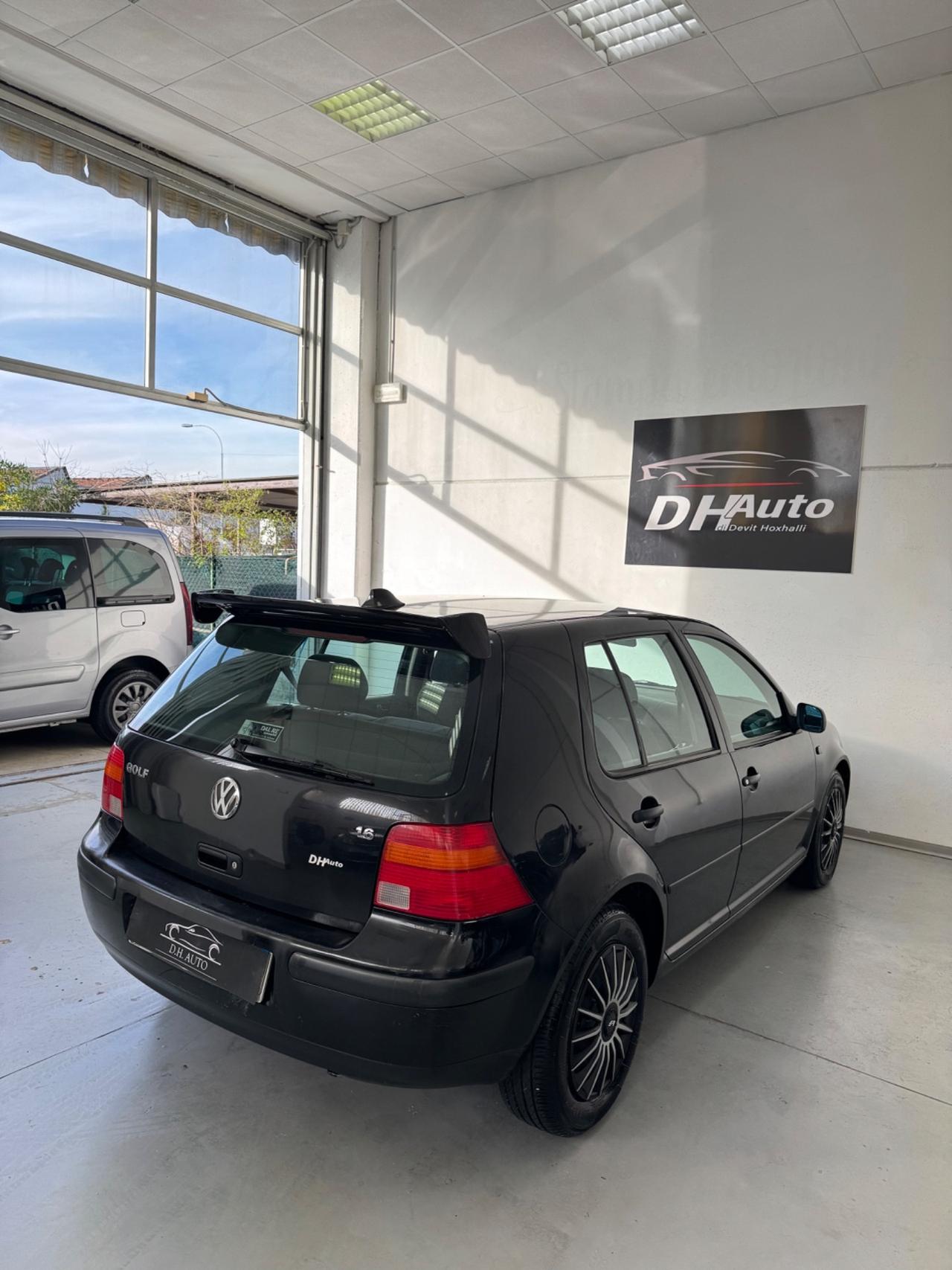 Volkswagen Golf 1.6 cat 5 porte