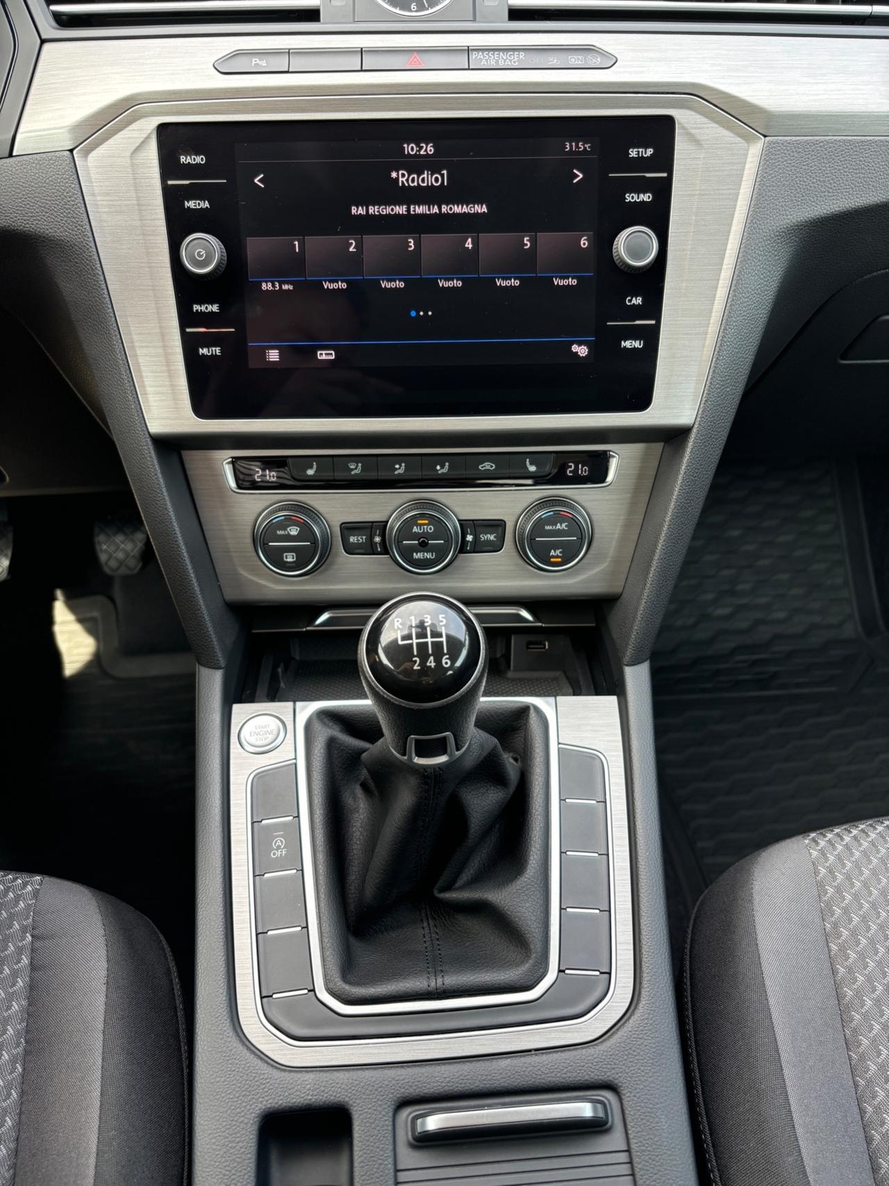Volkswagen Passat 2.0 TDI Highline BlueMotion Technology - 2017