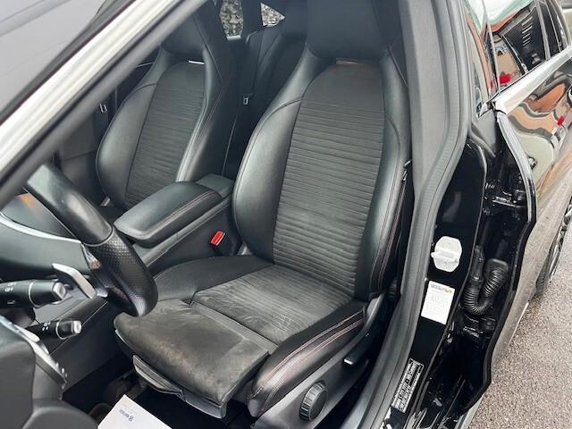 Mercedes-Benz CLA 200 Shooting Brake d Premium AMG Dark Night auto