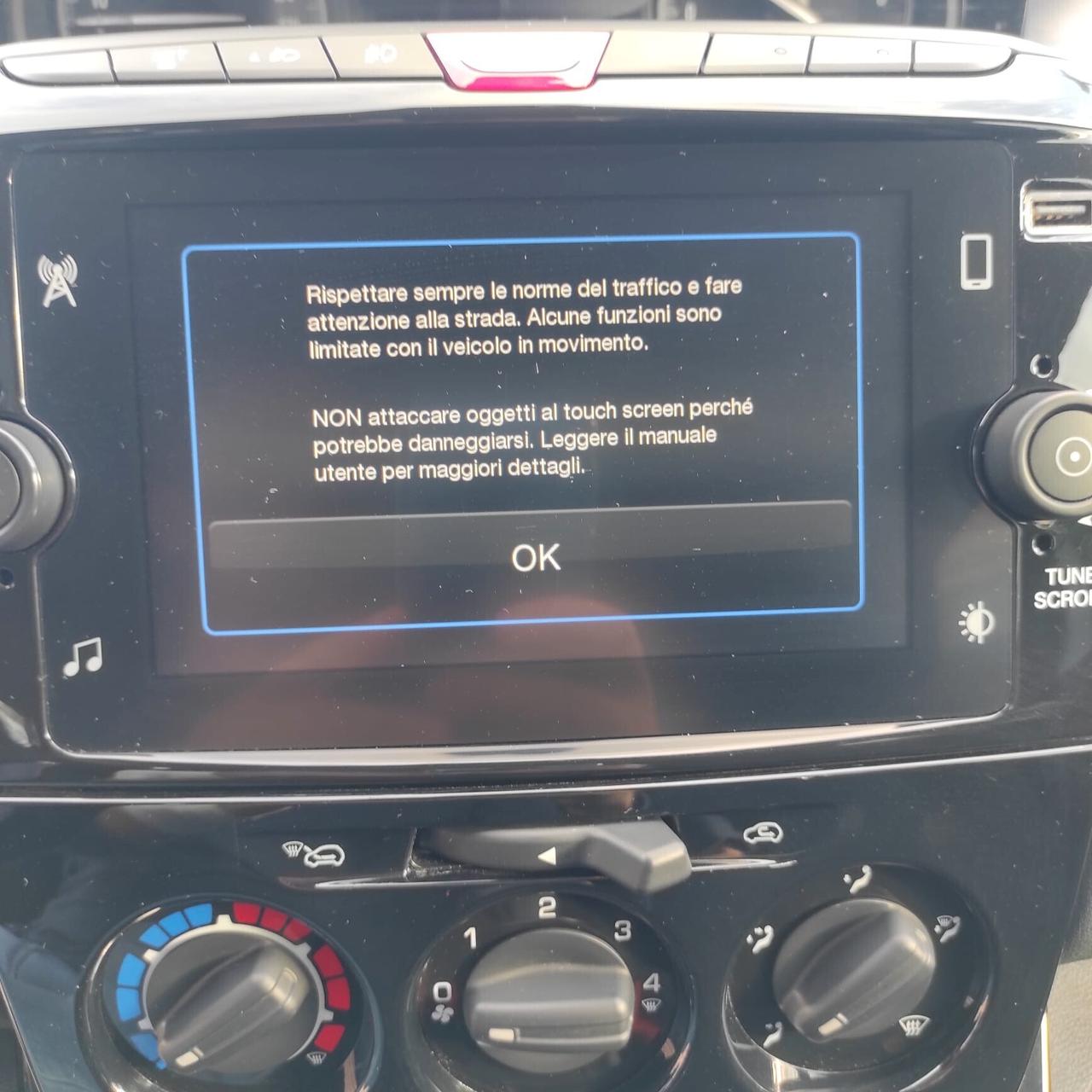 Lancia Ypsilon 1.0 Bz 70 Cv Hybrid Gold