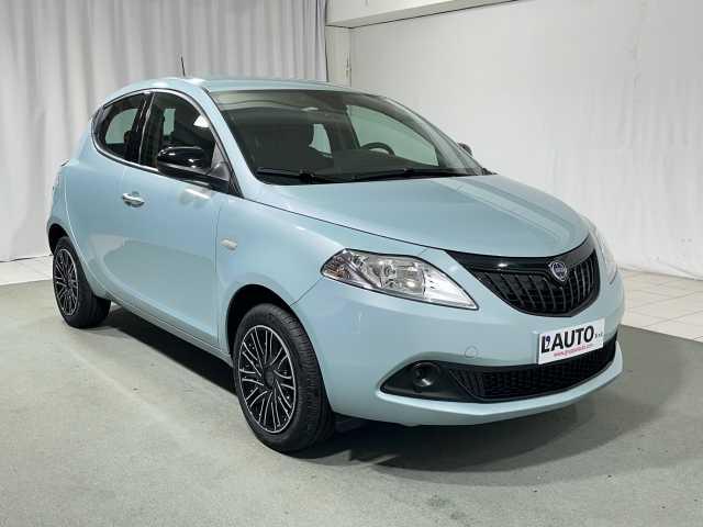 Lancia Ypsilon 1.0 FireFly 5 porte S&S Hybrid Oro 5 posti