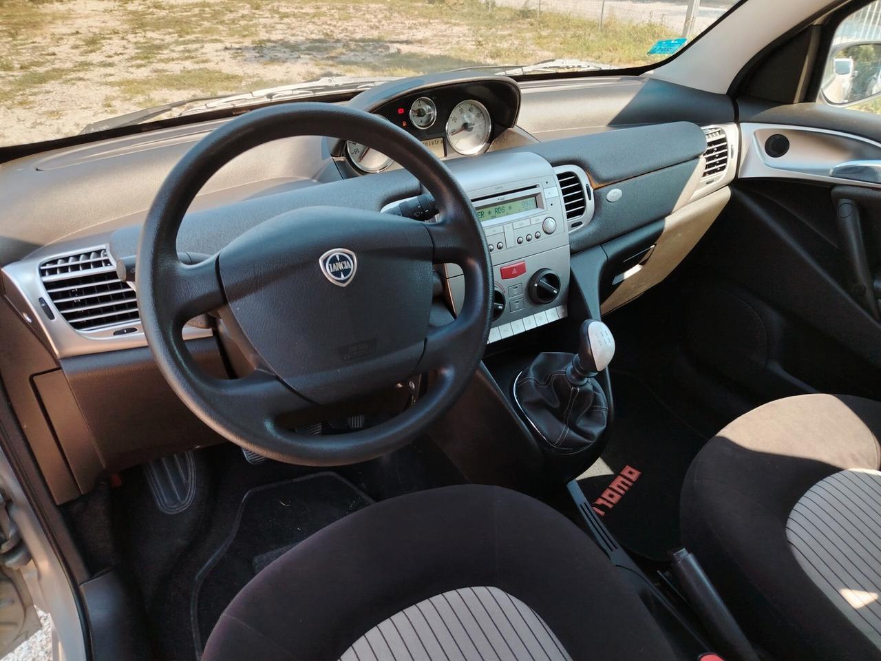 Lancia Ypsilon 1.2 Passion