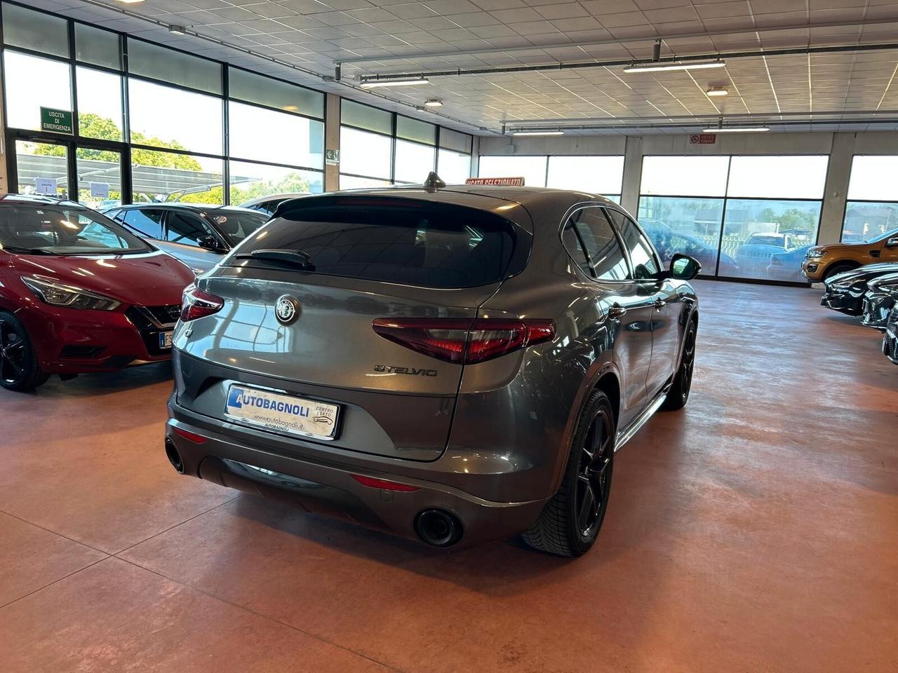 Alfa Romeo Stelvio VELOCE 2.2 Turbodiesel AT8 Q4 SPOTICAR