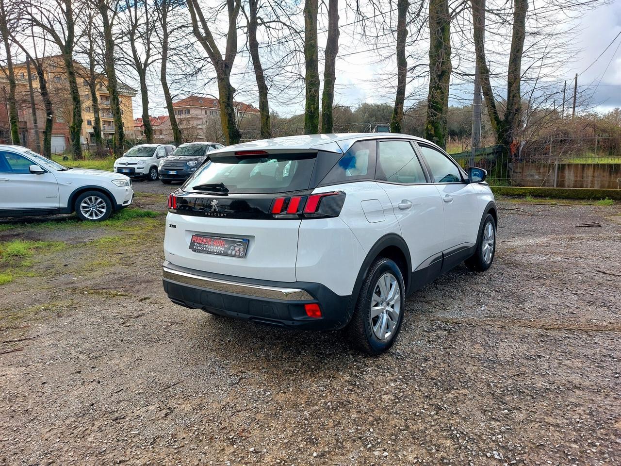 Peugeot 3008 1.5 130CV Business EAT8 Business-2020