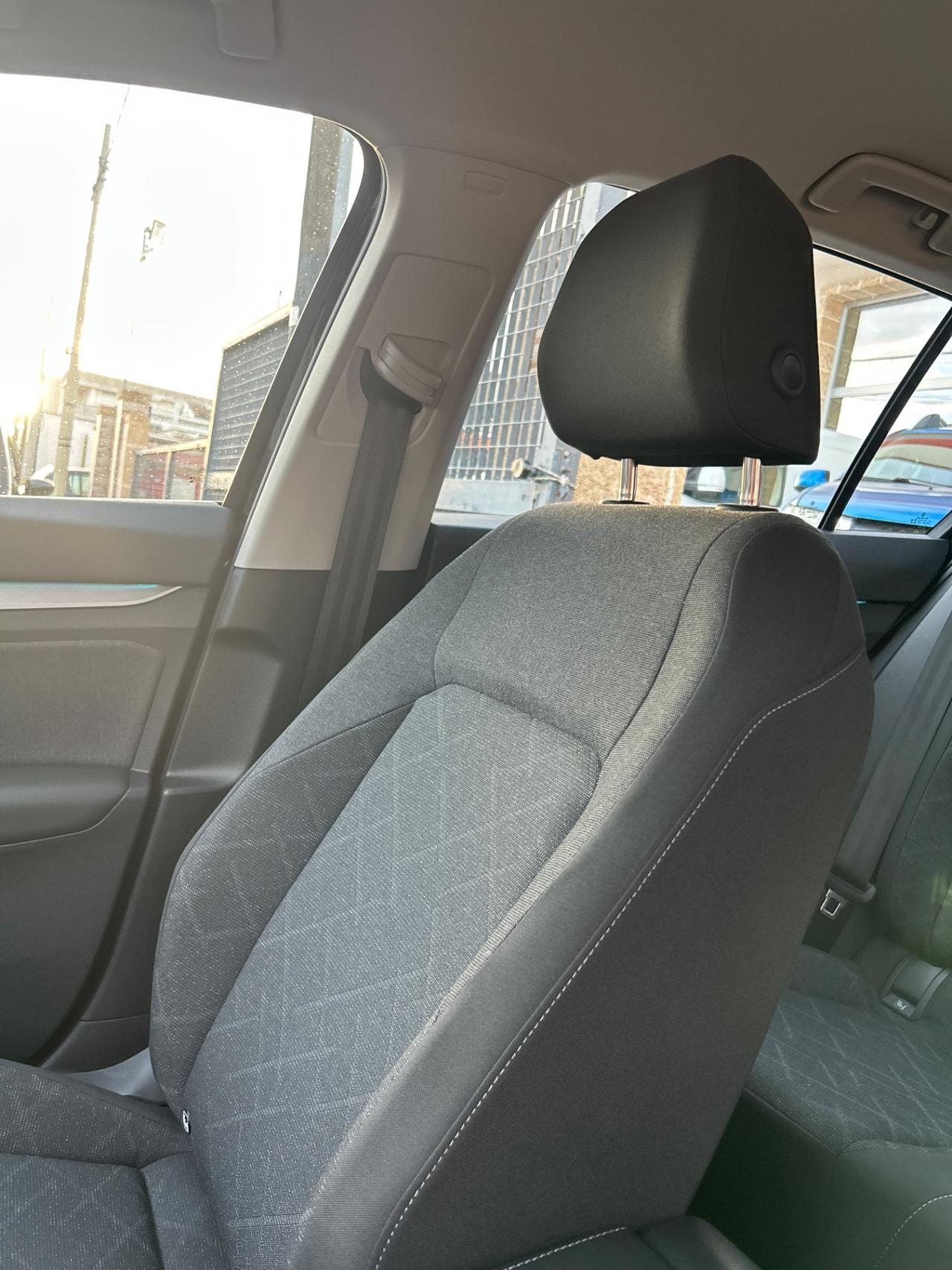 Volkswagen Golf 2.0 TDI 115 CV SCR Life-2022 !!COME NUOVA!!