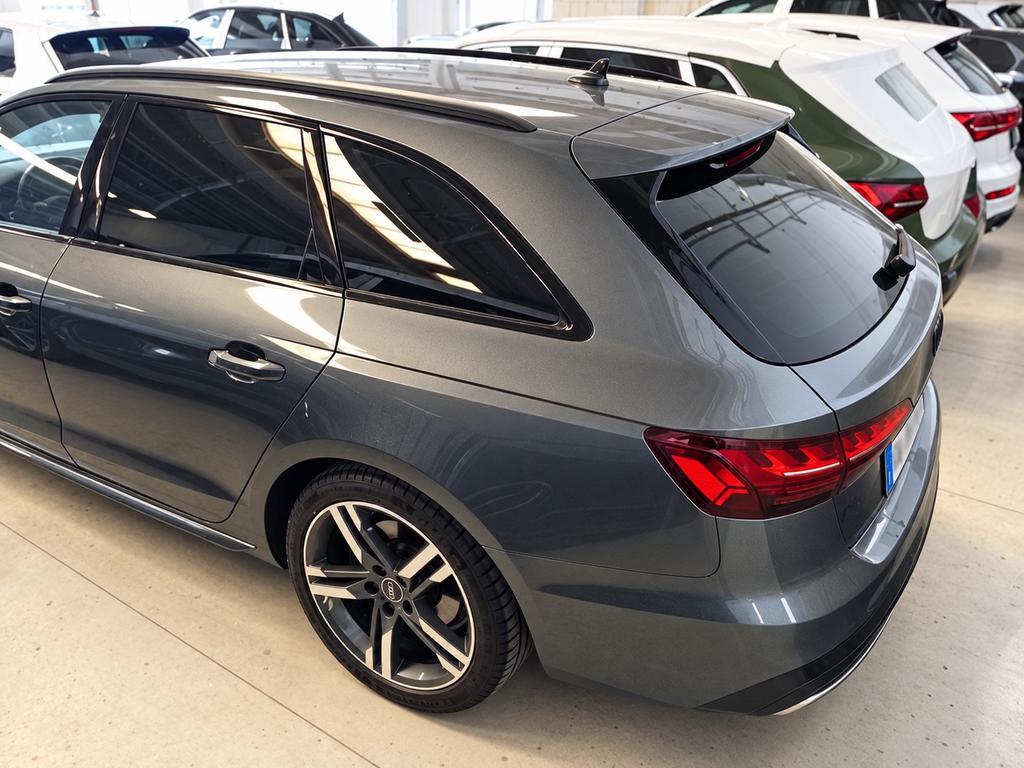 Audi A4 Avant 40 TDI Quattro S-Tronic S-Line LED Matrix, Navi, Cerchi 18, Retrocamera