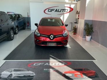 Renault Clio TCe 12V 90 CV 5 porte Moschino Intens