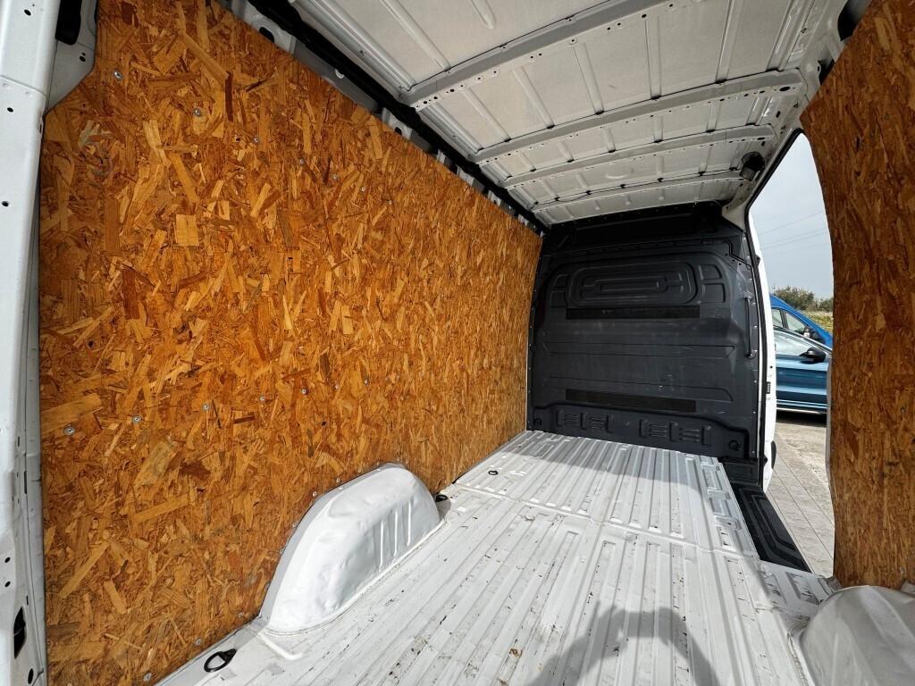 Mercedes-Benz Sprinter Cargo Van L2 H2