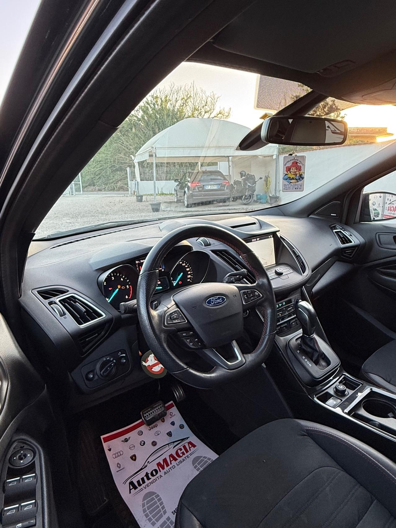 Ford Kuga 2.0 TDCI 150 CV S&S 4WD Powershift ST-Line