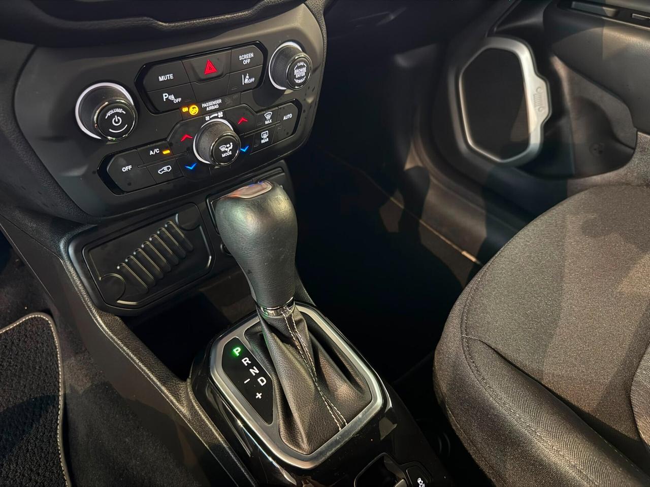 Jeep Renegade 1.3 T4 DDCT 80th Anniversary