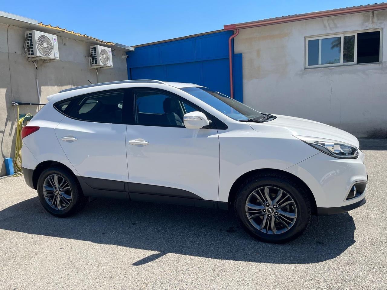 Hyundai iX35-1.7 crdi- full-2014