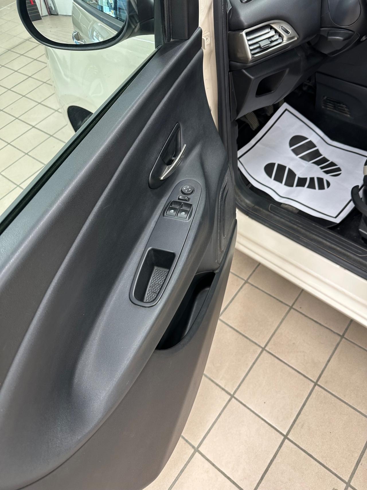 Lancia Ypsilon 1.3 MJT 16V 95 CV 5 porte S&S Gold