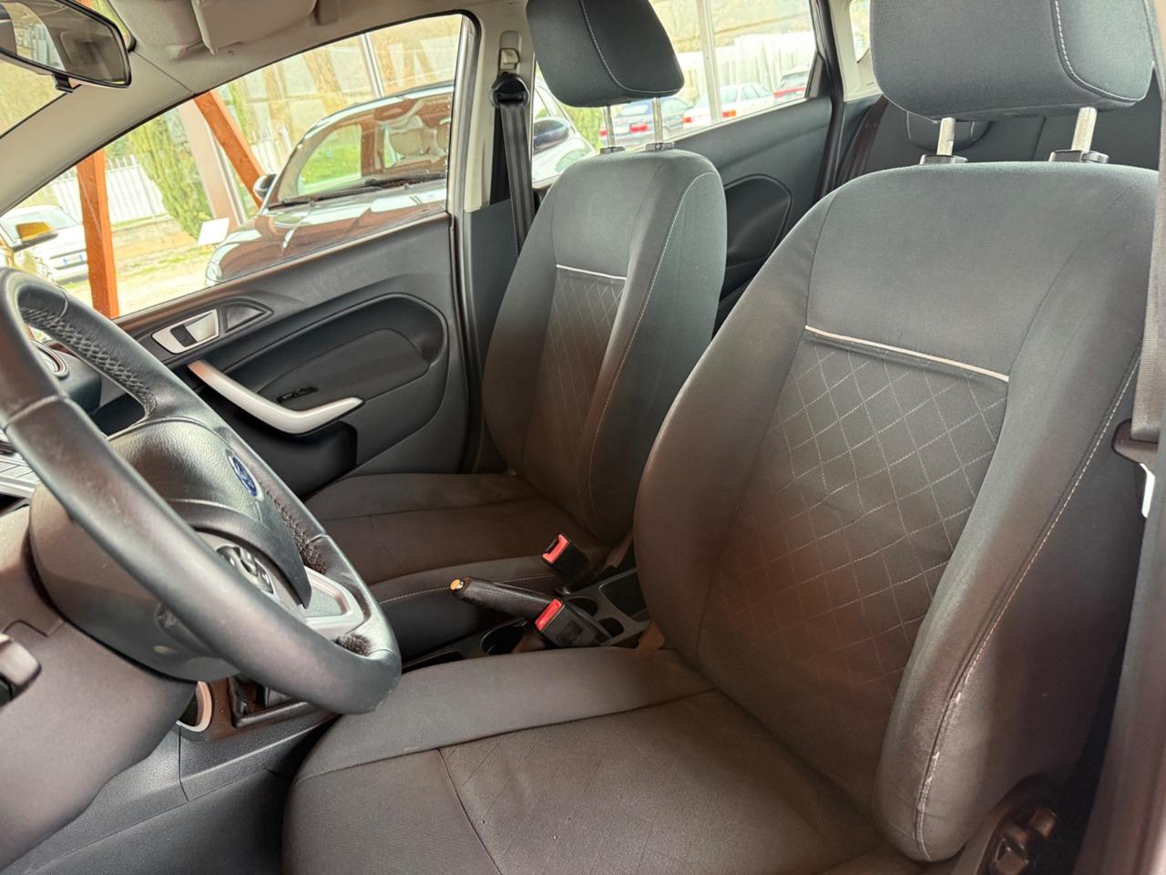 Ford Fiesta 1.4 Diesel - Neopatentati - Tagliandi certificati