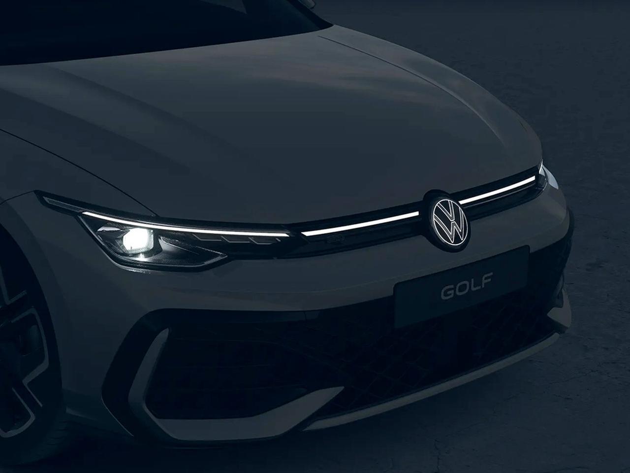 Volkswagen Golf 1.5 etsi r-line plus 150cv dsg
