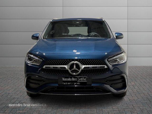 MERCEDES-BENZ GLA 200 d Automatic Premium