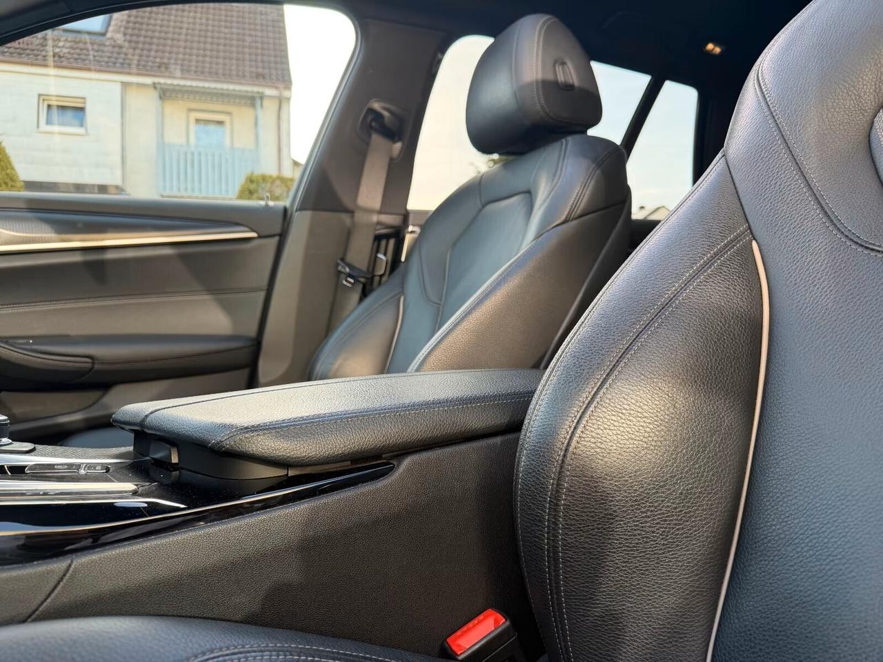 Bmw 520d 48V Touring M-Sport TETTO