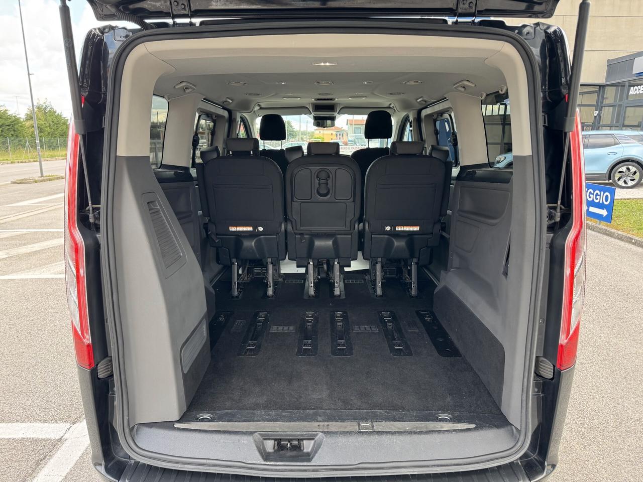 Ford Tourneo Custom Tit 2.0 Diesel-Hybrid130CV N1