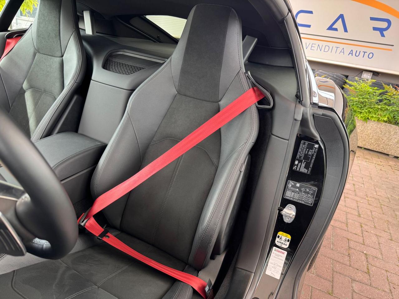 Jaguar F-Pace R-Dynamic Black 2.0 P 300