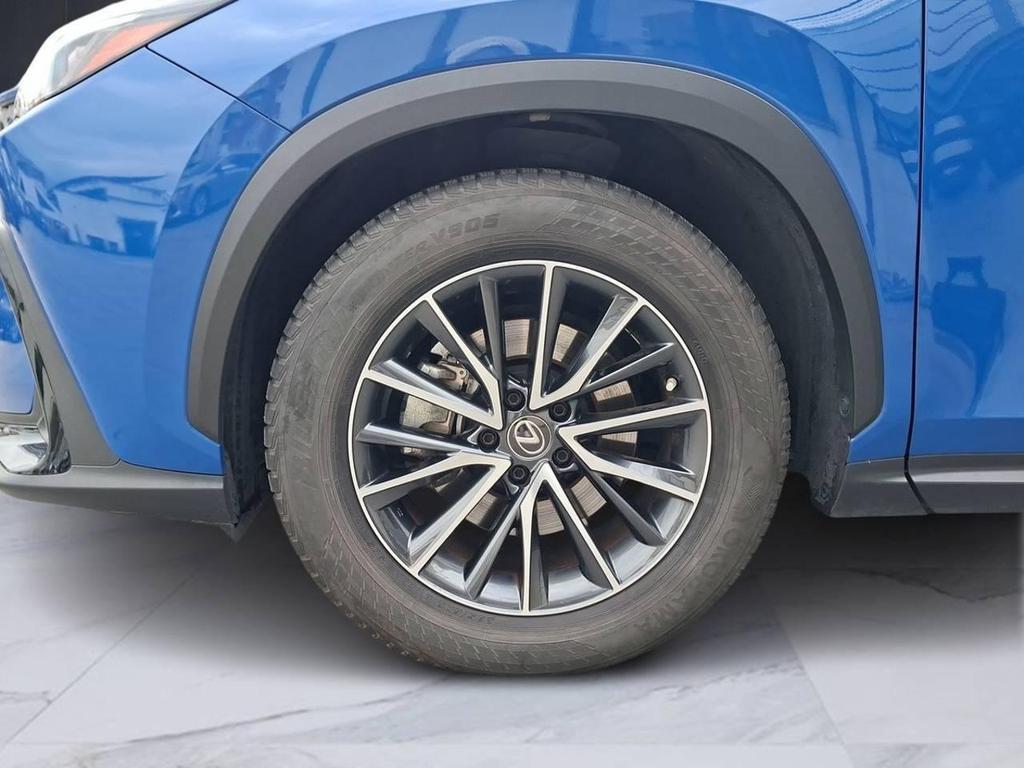 Lexus NX 2.5 Hybrid Premium 4WD e-CVT