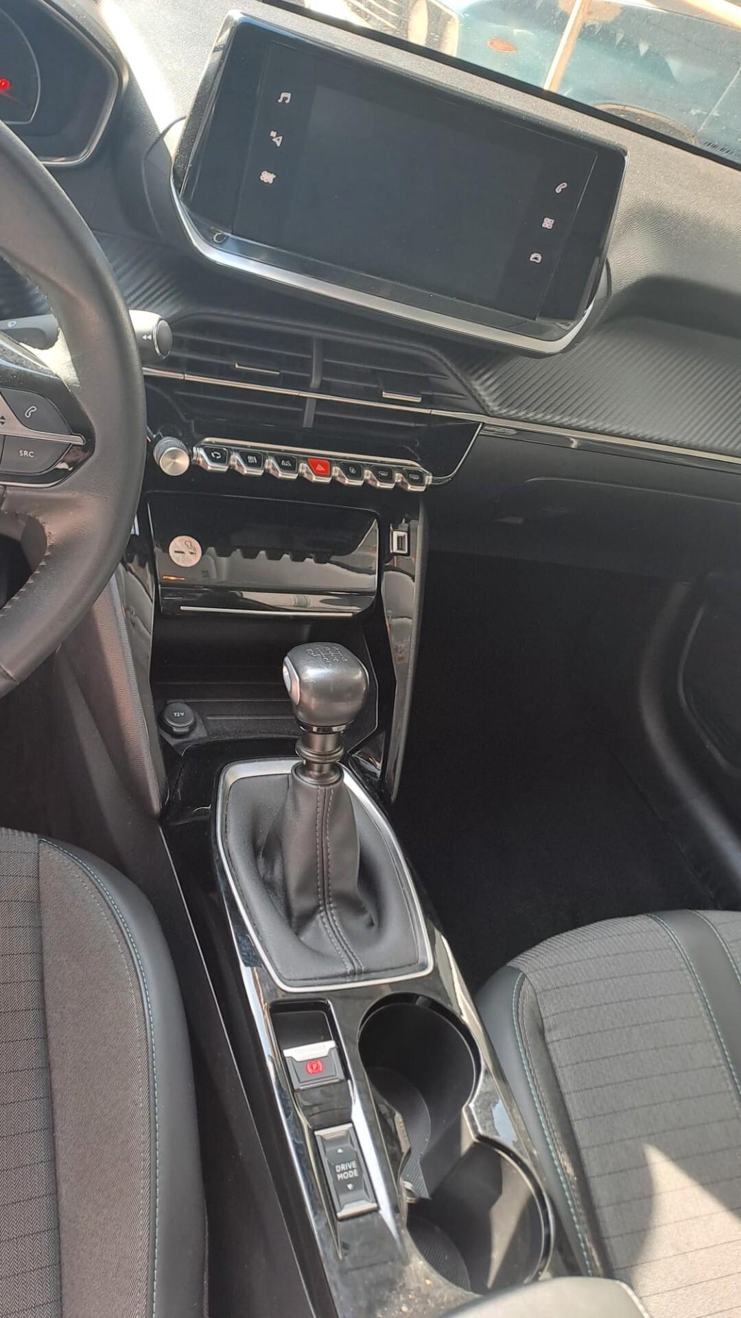 Peugeot 208 75CV PERFETTA PER NEOPATENTATI!
