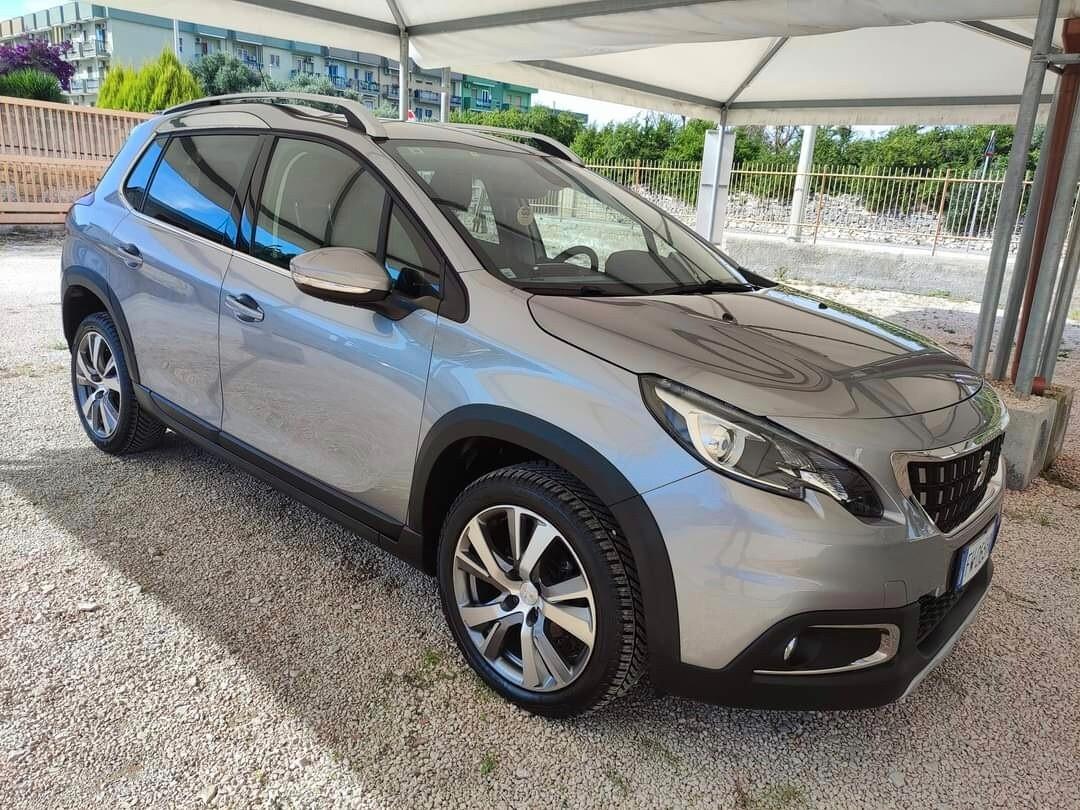 Peugeot 2008 BlueHDi 100 S&S Allure