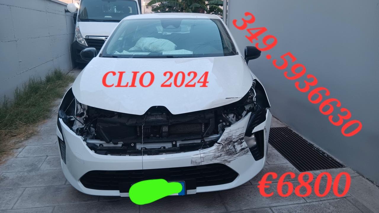 Renault Clio incidentata sinistrata mondialcars 024