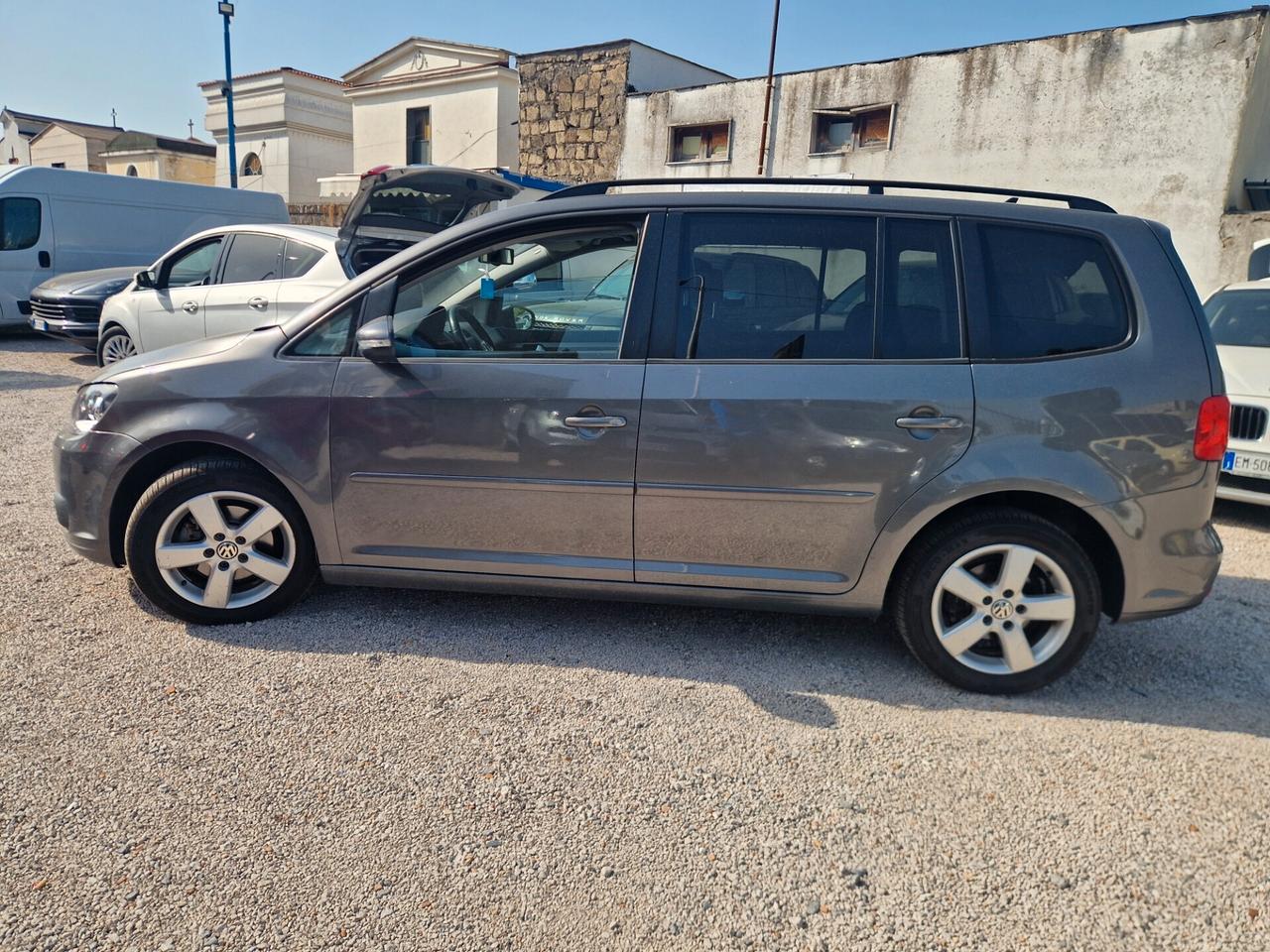 Volkswagen Touran 1.6 TDI DSG Comfortline-2014