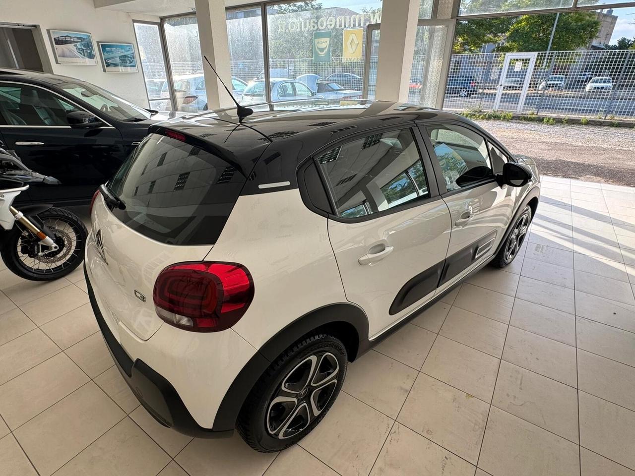 Citroen C3 PureTech 110 S&S Shine Pack OK Neopatentati