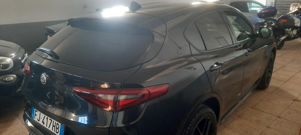 Alfa Romeo Stelvio 2.0 Turbo 280 CV AT8 Q4 Super
