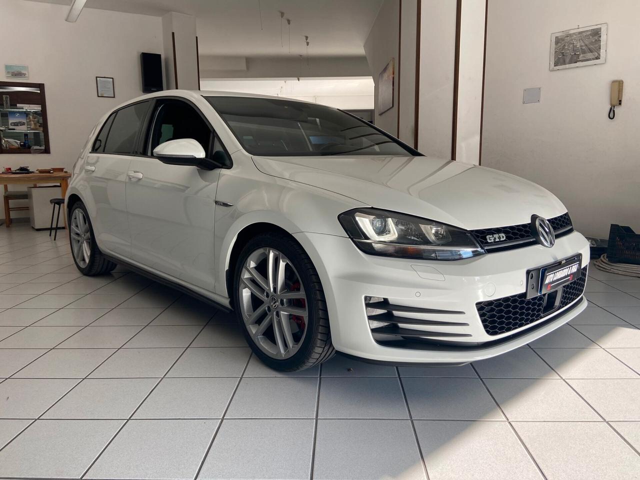 Volkswagen Golf 7 GTD 2.0 TDI 184CV