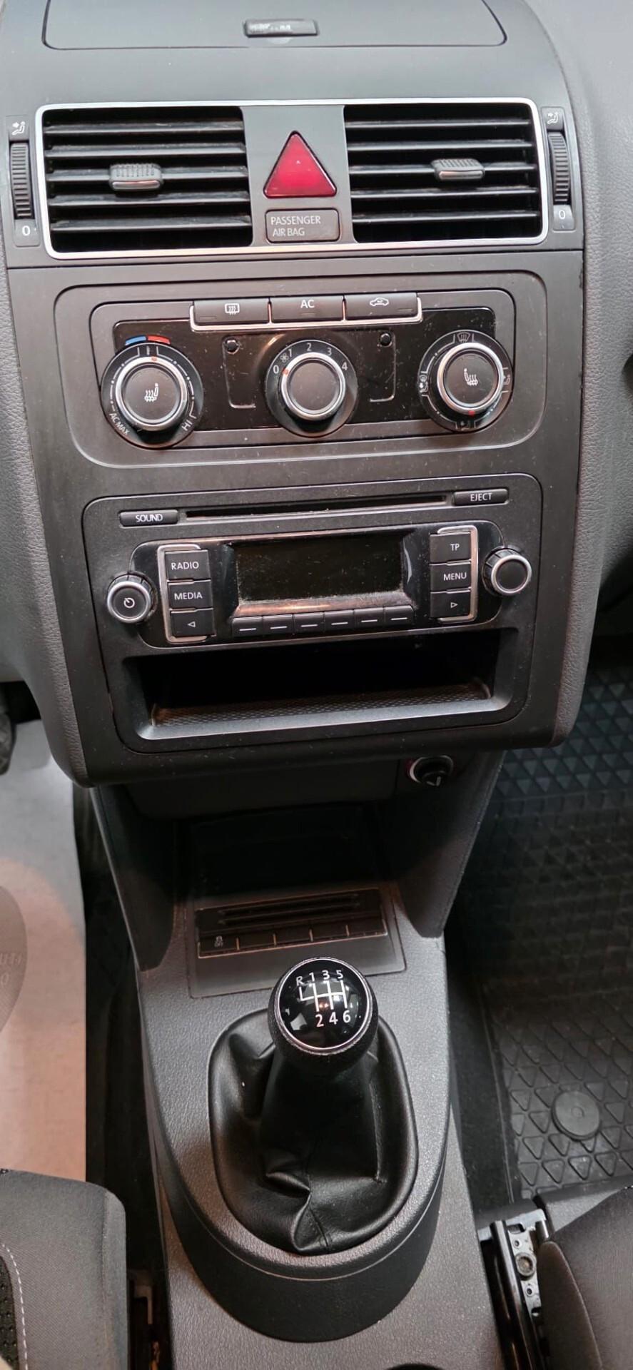 Volkswagen Touran 1.4 METANO 2016