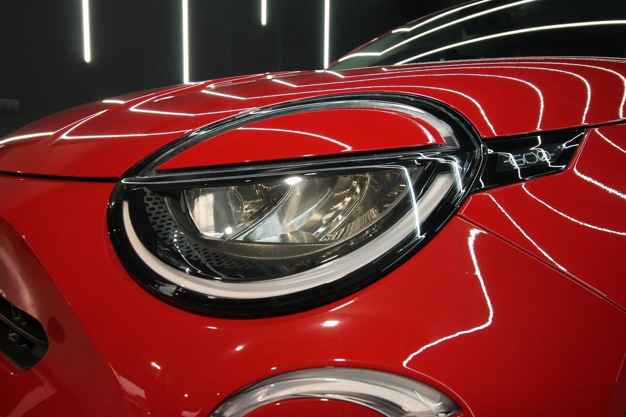 FIAT 600 1.2 HYBRID LA PRIMA 110 CV